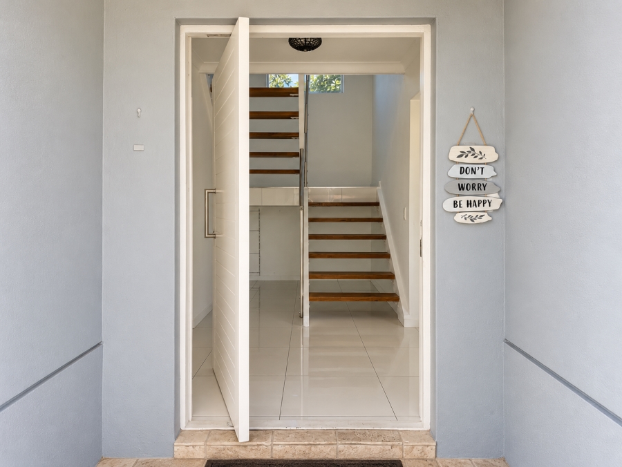 To Let 3 Bedroom Property for Rent in Parklands Western Cape